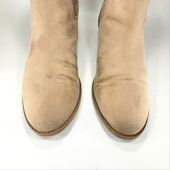 Justice Western Style, Taupe Microsuede, Bootie. Women's Size 8M - Picture 6 of 13